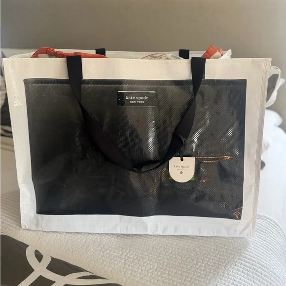 kate spade Black and White Clear Tote with Green Accent Tag - Picture 2 of 6